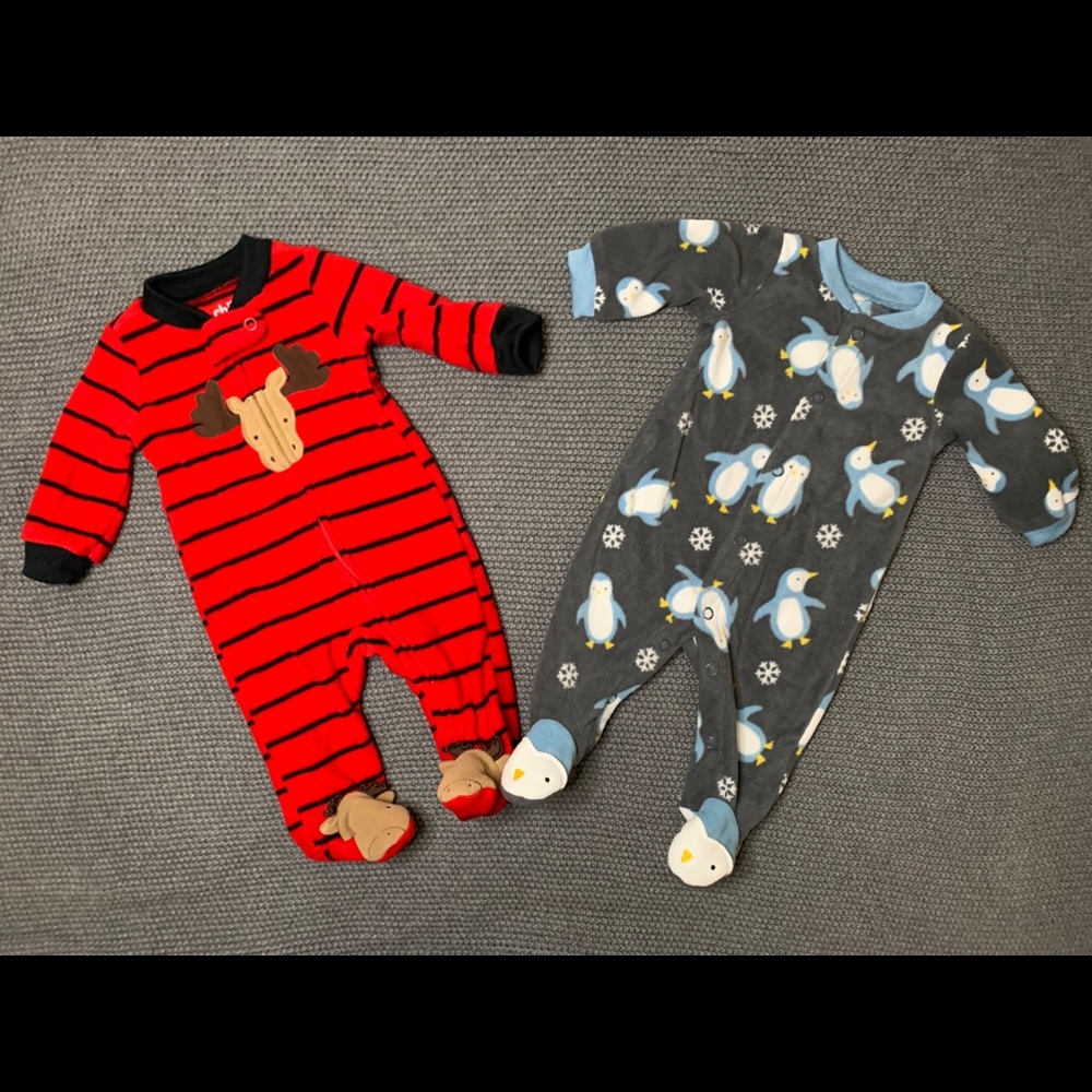 BRAND NEW long sleeve footsies !